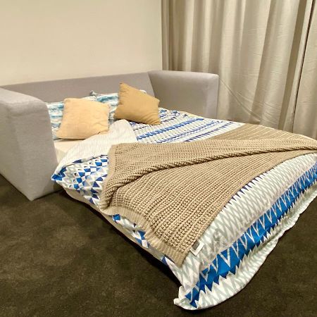 Modern 2-Bedroom Apartment 7-Mins Walk To Distretto di Queenstown Esterno foto