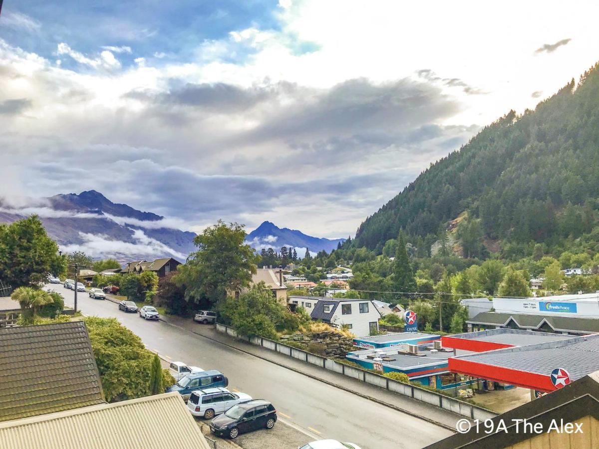 Modern 2-Bedroom Apartment 7-Mins Walk To Distretto di Queenstown Esterno foto