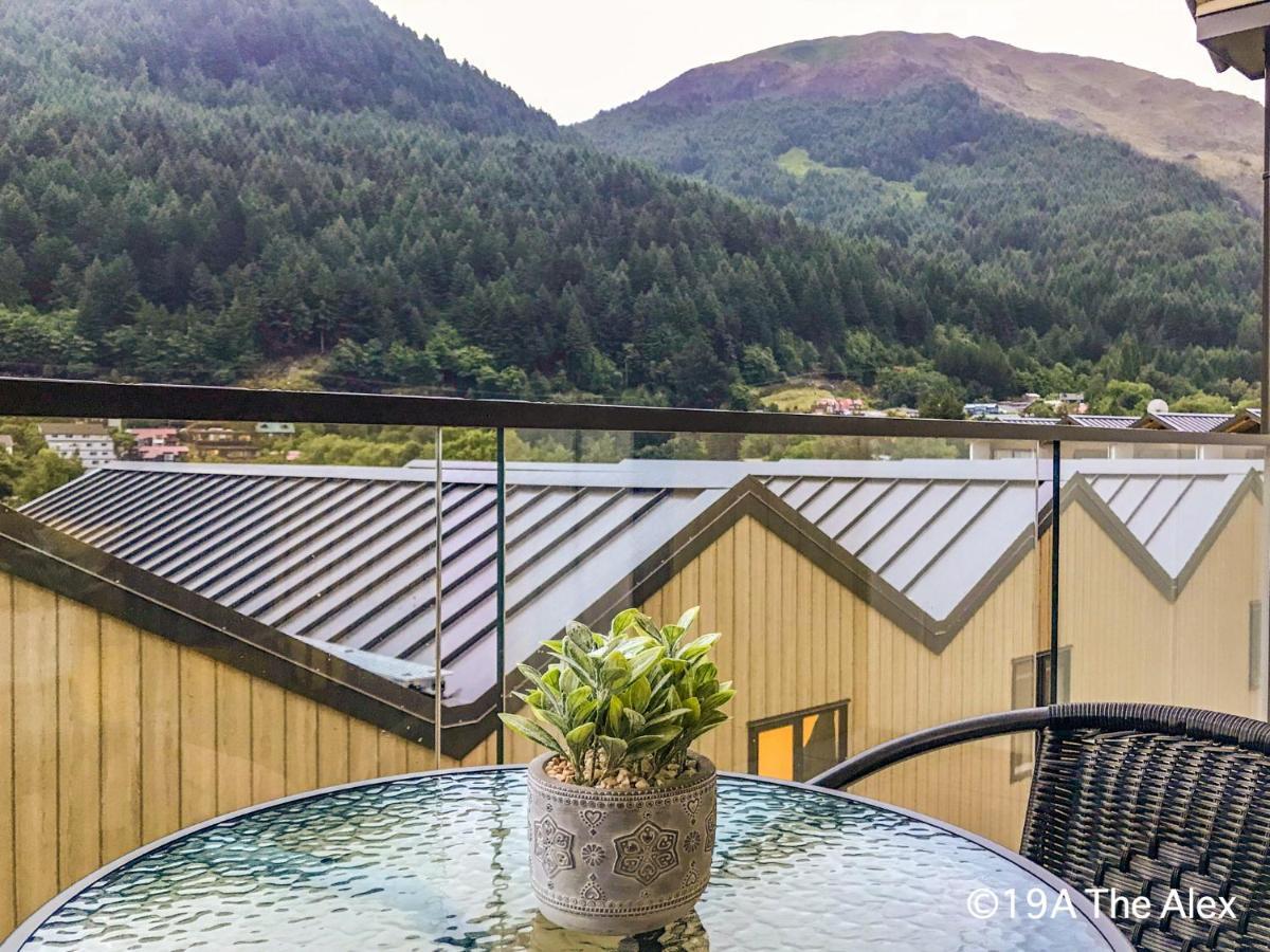 Modern 2-Bedroom Apartment 7-Mins Walk To Distretto di Queenstown Esterno foto